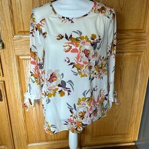 Women’s Van Heusen Blouse, Size Small
